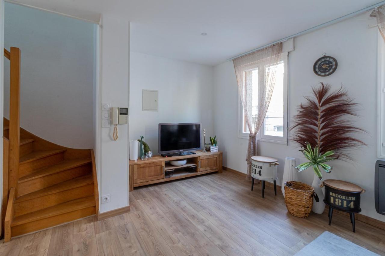 De Fil En Aiguille - Duplex Pour 4 A Calais Appartement Buitenkant foto